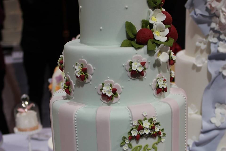 G's Patisserie - Wedding Cake