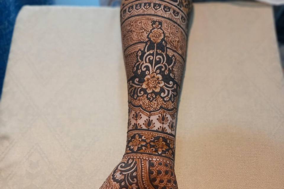 Intricate traditional mehndi.