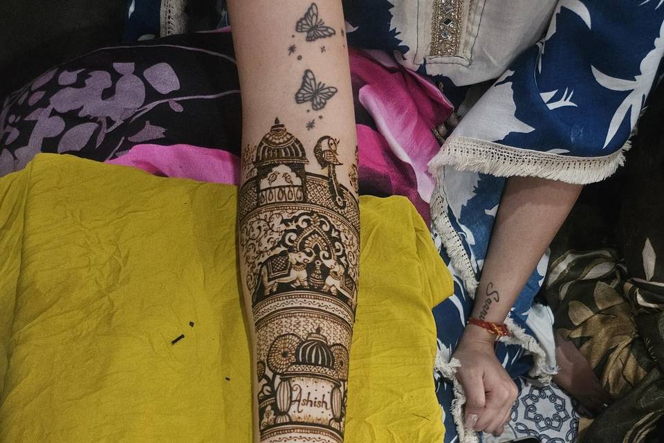 Traditional henna