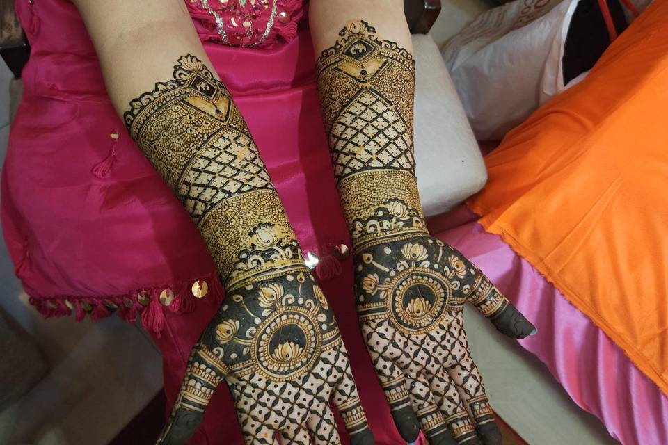 Bridal mehndi