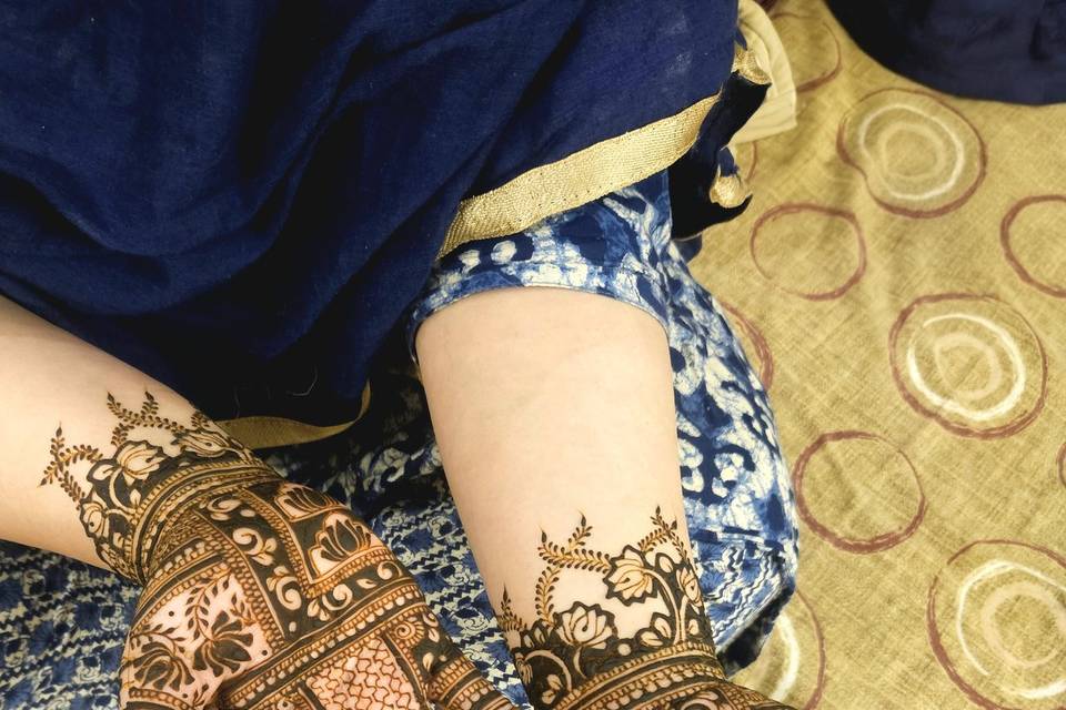 Traditional henna