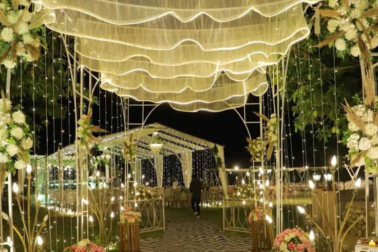 Entrance decor