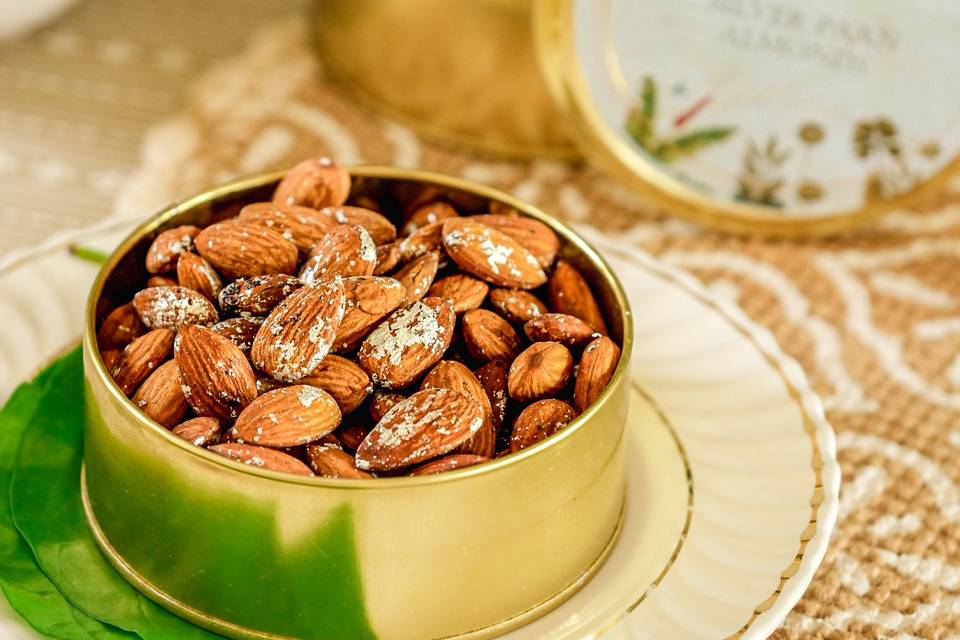 Silver paan almonds