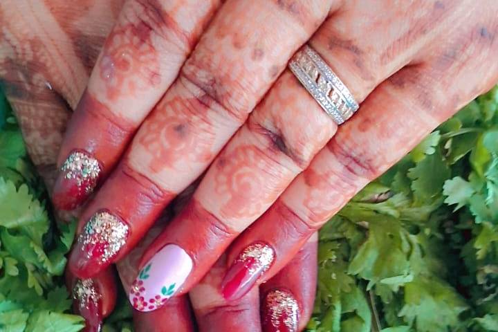 Nails with flower art