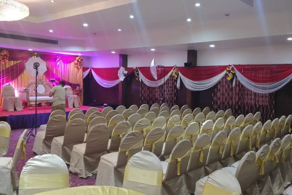 Silicon banquet hall