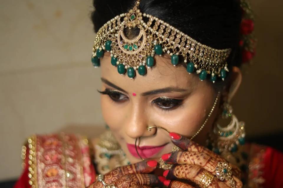 Bridal makeup