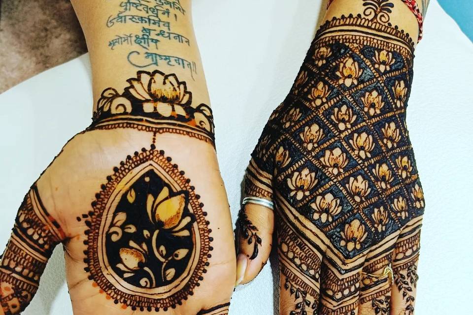 Designer lotus henna