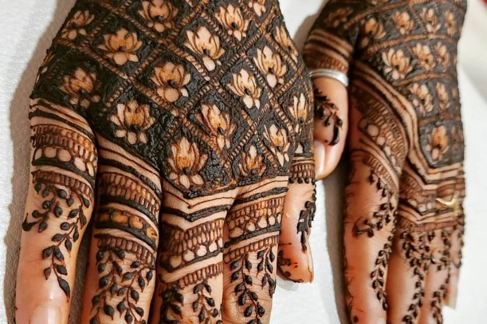 Lotus henna