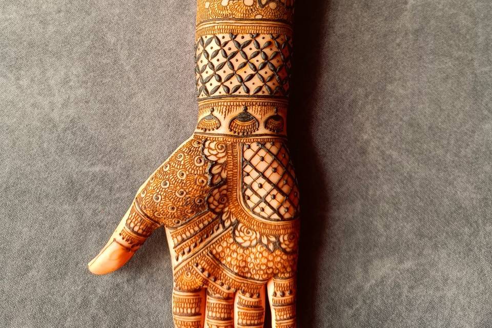 Traditional mehendi