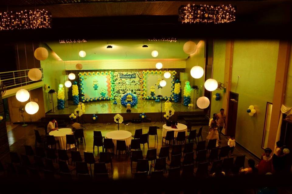 Banquet hall