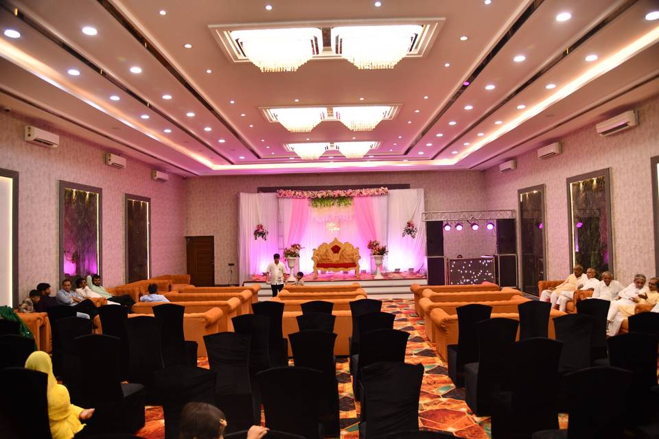 BANQUET