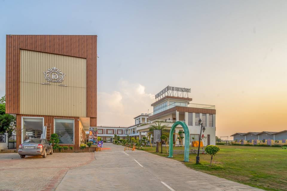 Royal Delight Resort