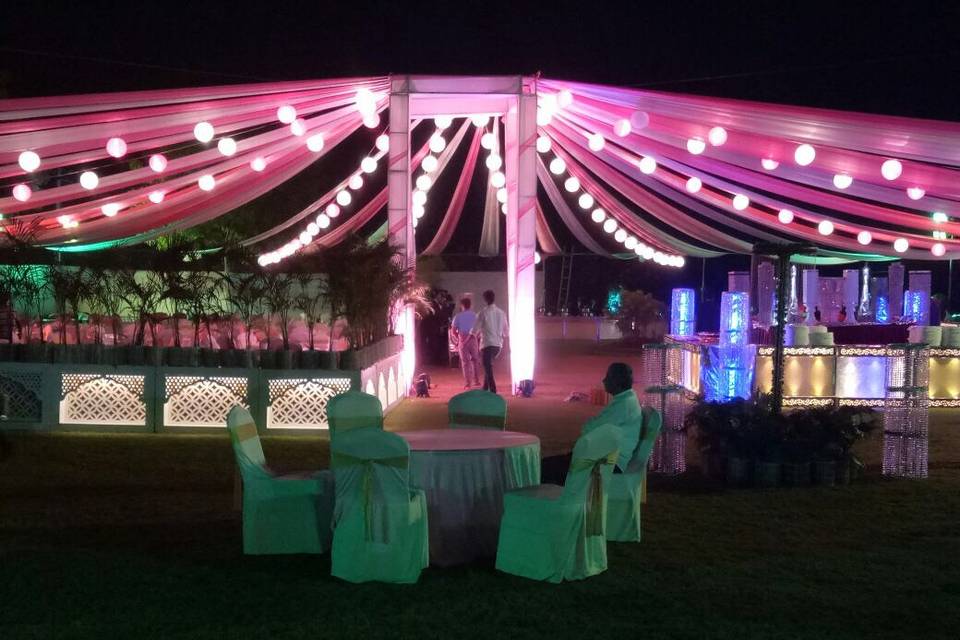 Wedding decor and lighting