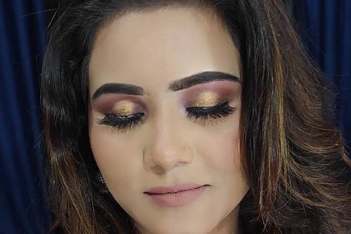 Party makeup