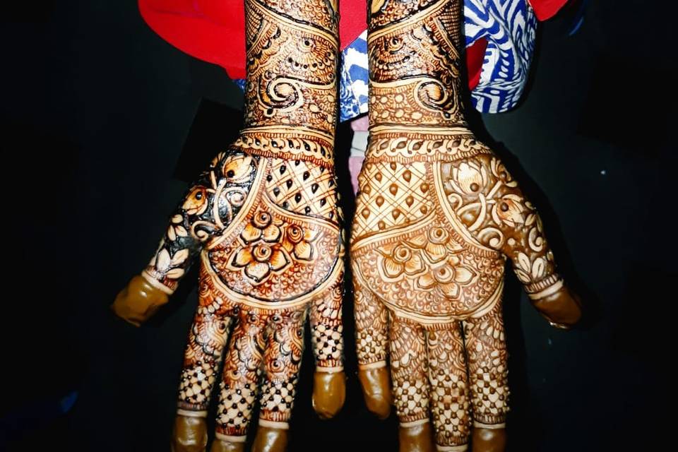 Designer mehndi