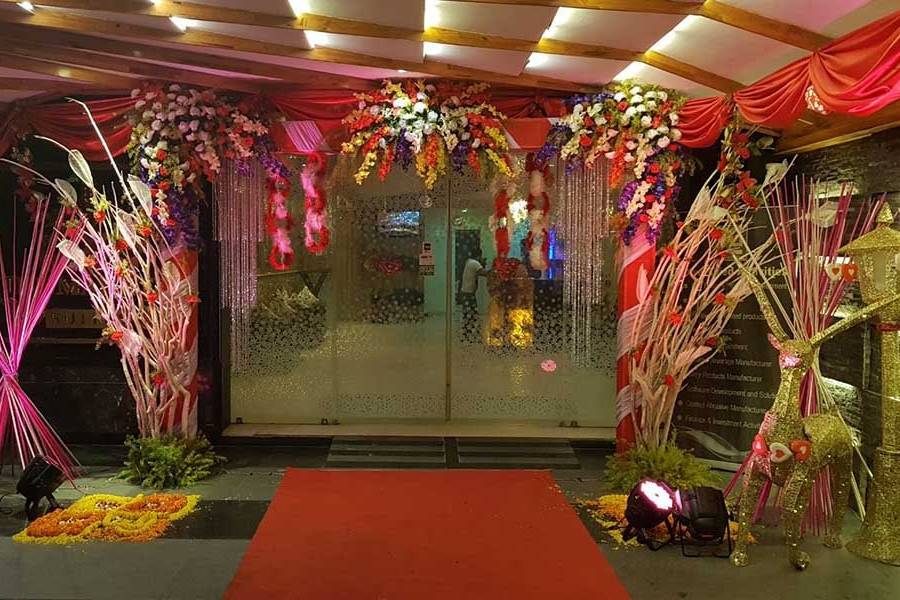 Entrance decor