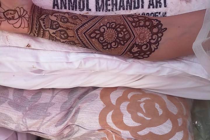 Anmol Mehandi Art