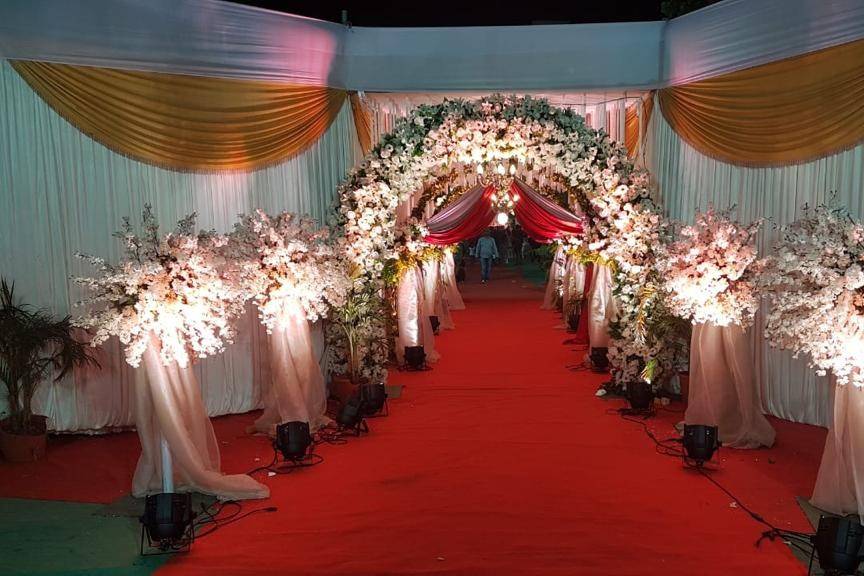 Entrance Decor
