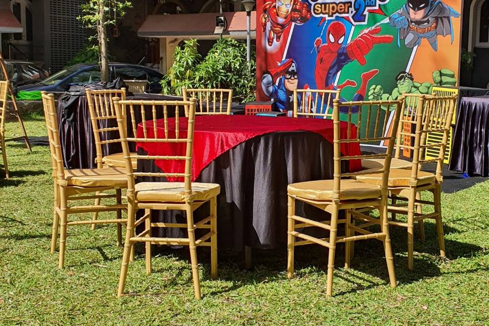 Shivali chair golden