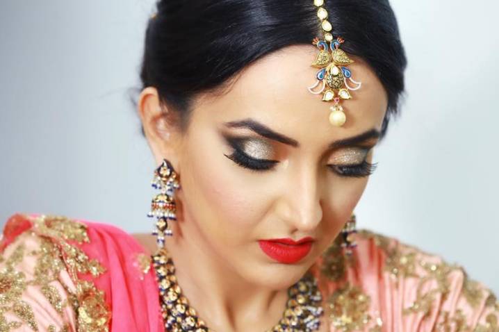 Devyani Bajpai - Makeup Hair Academy