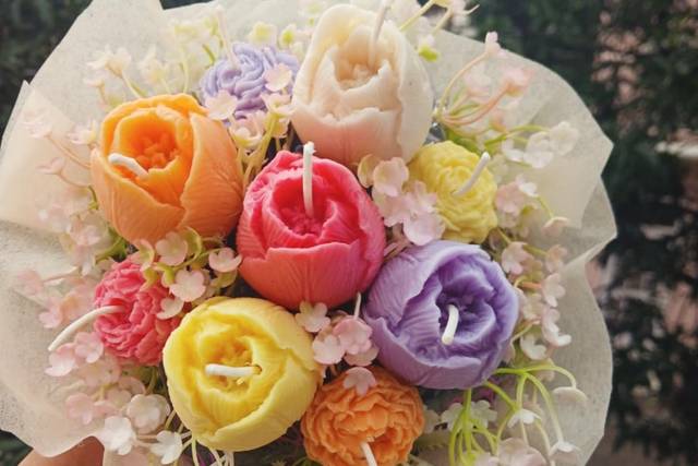 Tulip candle bouquet....