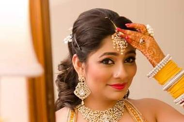 Vivaah The Bridal Makeup Servicess