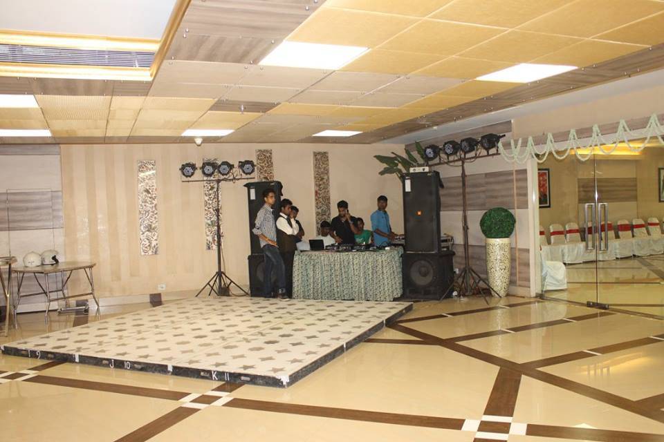 Banquet hall