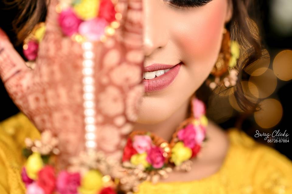 MAKEUP BY DEEPTI AGGARWAL