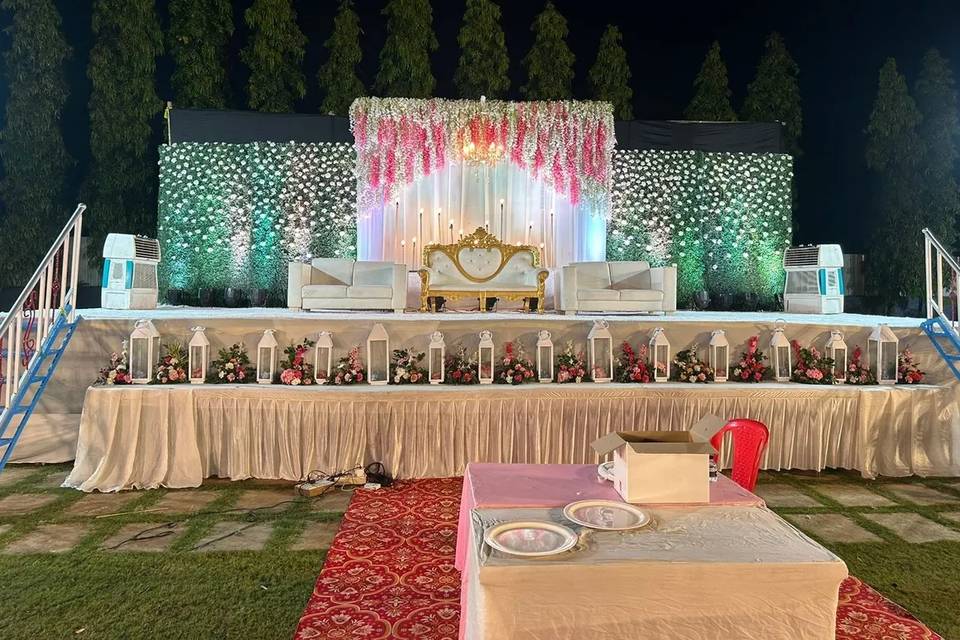 Stage decor