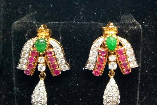 Gopaldas hot sale diamond earrings