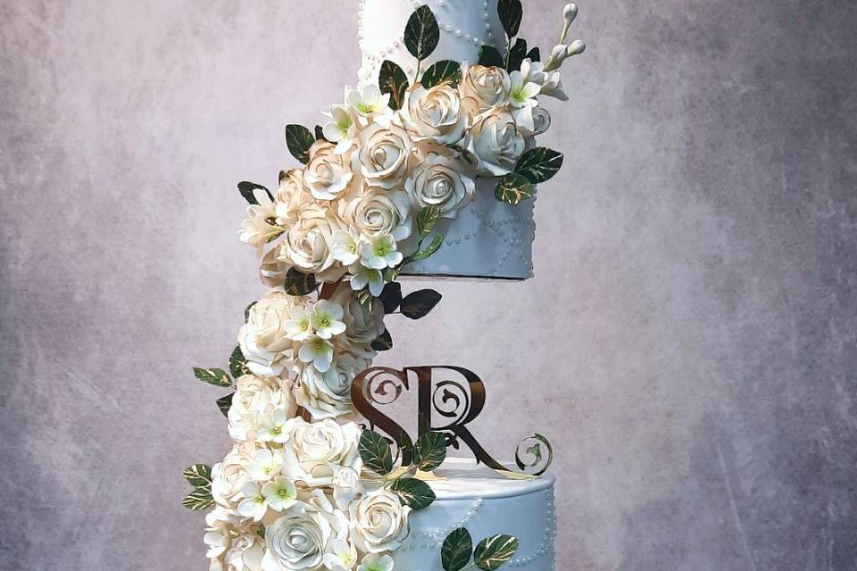 Cantilever White wedding Cake