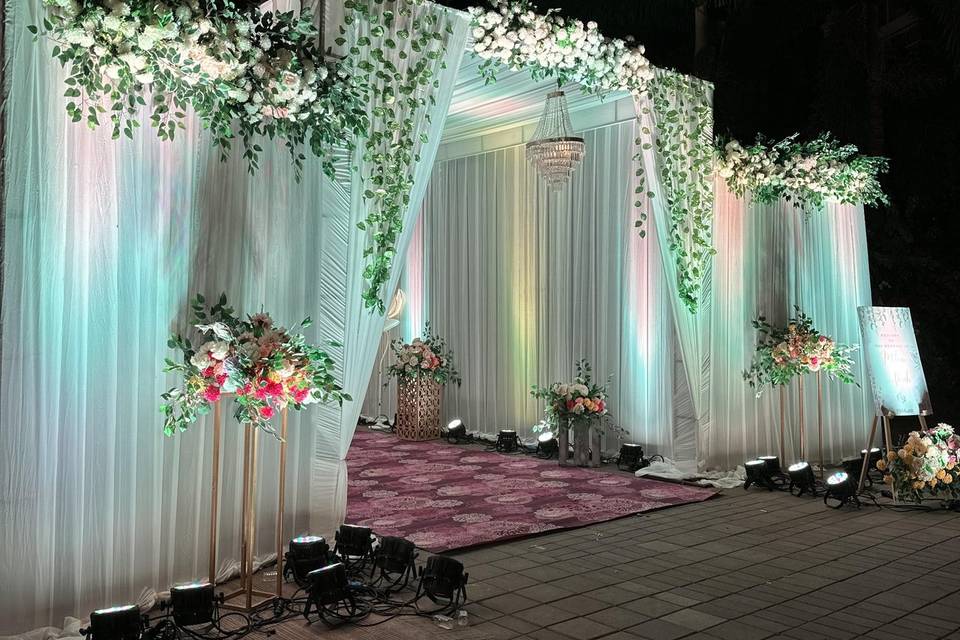 Entrance decor