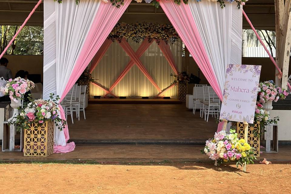 Entrance decor