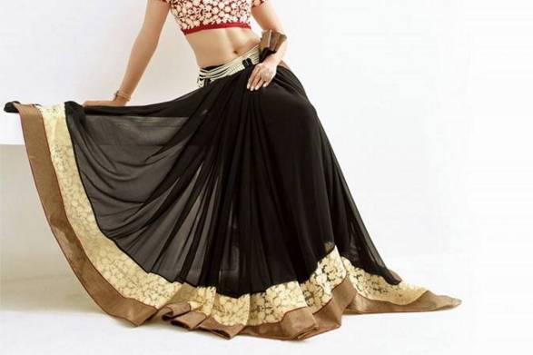 Bollywood Replica Sarees And Lehengas