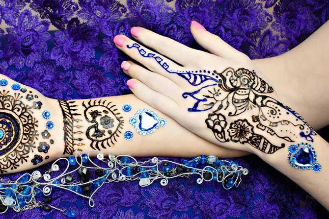 Noshi Mehandi Designs