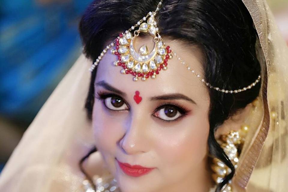 Bridal makeup