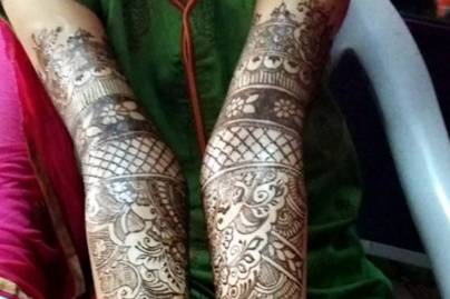 Traditional mehandi