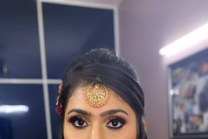 Makeup with Adya Pratap