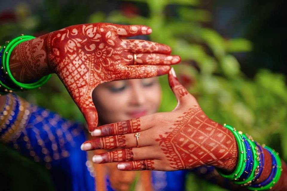 Stylish mehendi designs 🌹🌹🌹 . . . .#mehndi #mehndidesign #mehndiart  #mehndiartist #mehndidesigns #mehnditattoo #mehndibride #meh... | Instagram