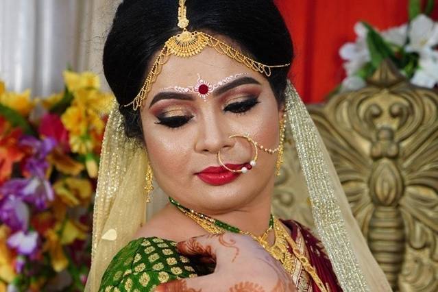 Bridal Makeup Artist Sarama Dey