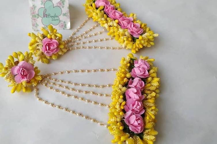 Floral jewellery