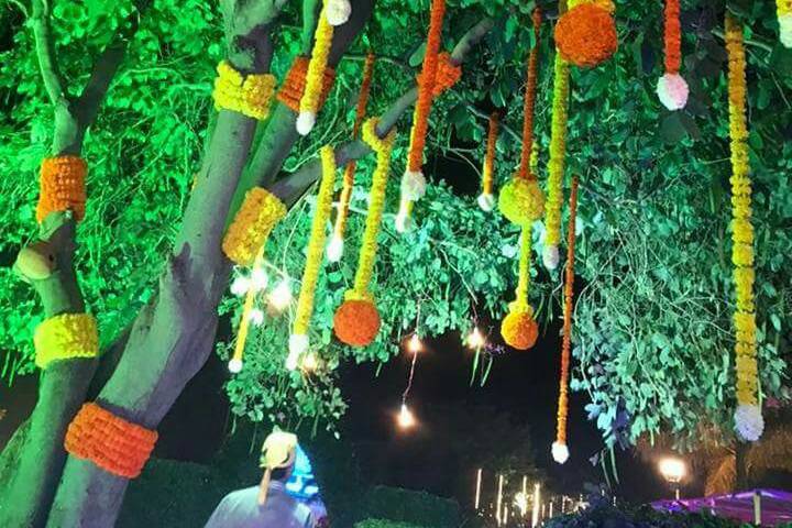 Marigold tree earring