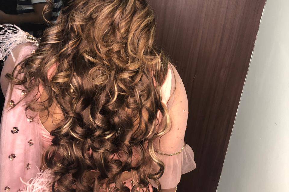 DolledupbyKomal