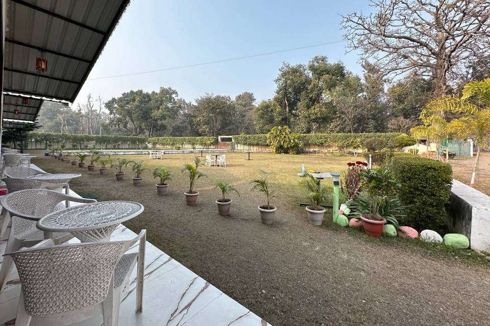 Lawn area