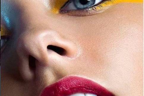 Party makeup