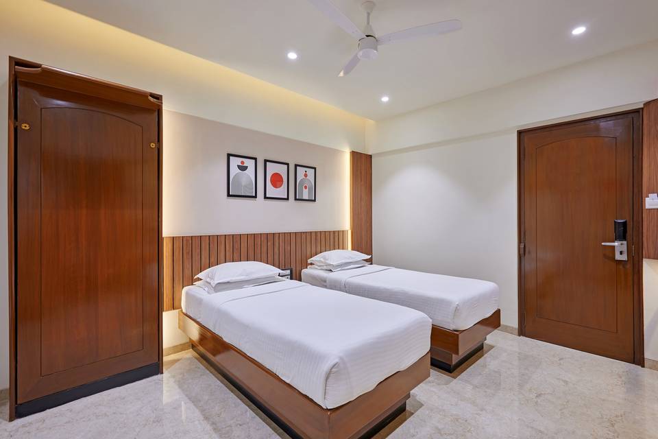 Super Deluxe Twin Room