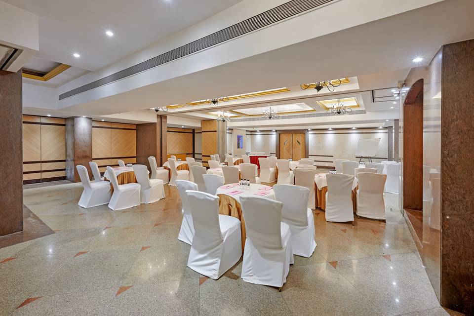 Banquet -    -1 Floor