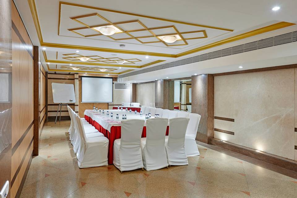 Banquet -    -1 Floor