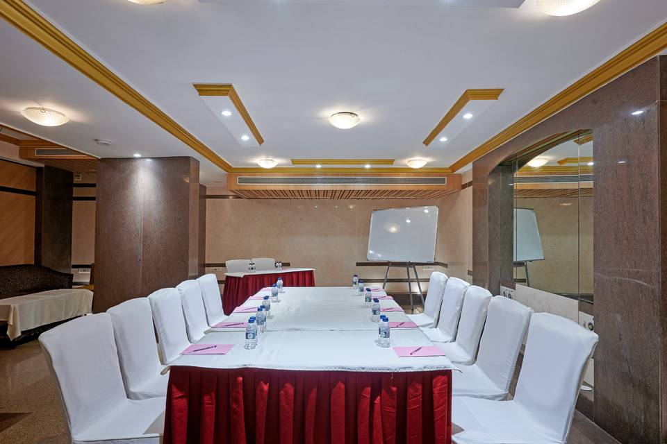 Banquet -    -1 Floor