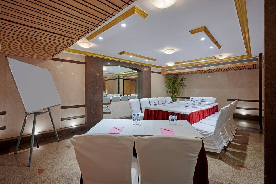 Banquet -    -1 Floor